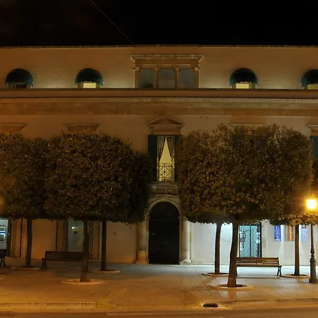 Bed and Breakfast Palazzo Agrusti - Residenza D'epoca