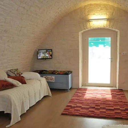 Frühstückspension Palazzo Agrusti - Residenza D'epoca 3*