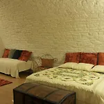 Couette-café Palazzo Agrusti - Residenza D'epoca 3*