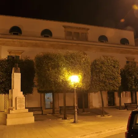 فندق مبيت وإفطار Palazzo Agrusti - Residenza D'epoca ألبيروبيللو